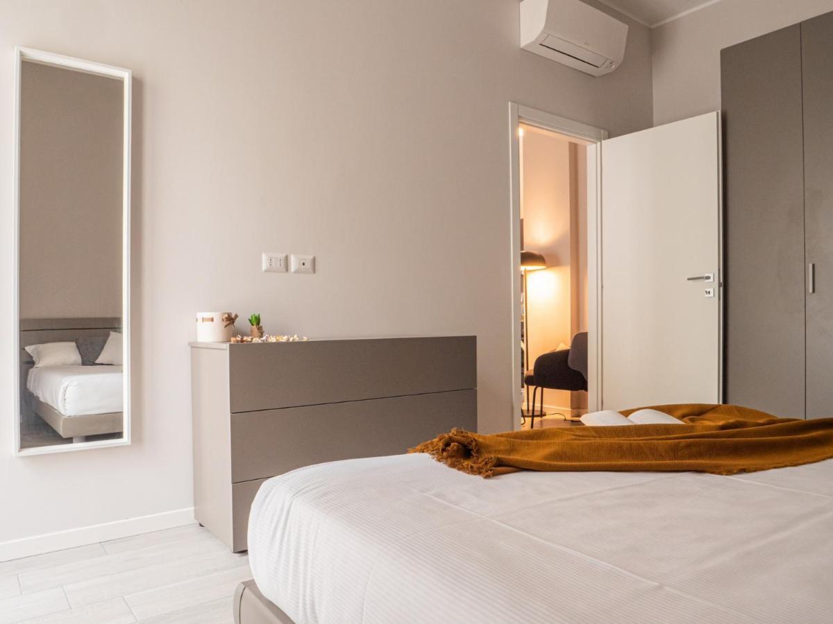 The Best Rent - Apartment With Balcony In Milan Downtown Exteriör bild