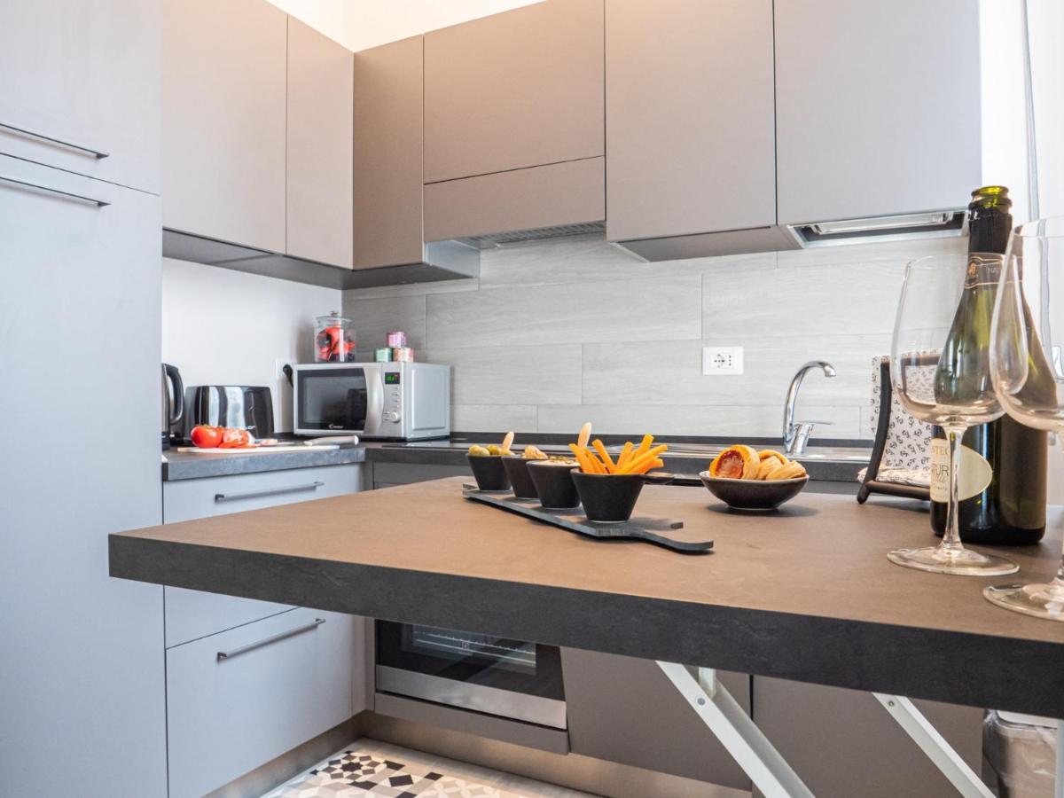 The Best Rent - Apartment With Balcony In Milan Downtown Exteriör bild
