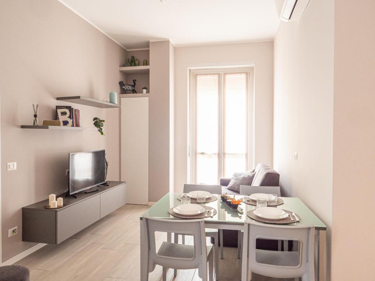 The Best Rent - Apartment With Balcony In Milan Downtown Exteriör bild